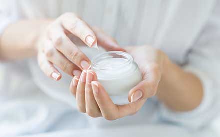 FT-look-ways-fade-age-spots-use-Ridofranz